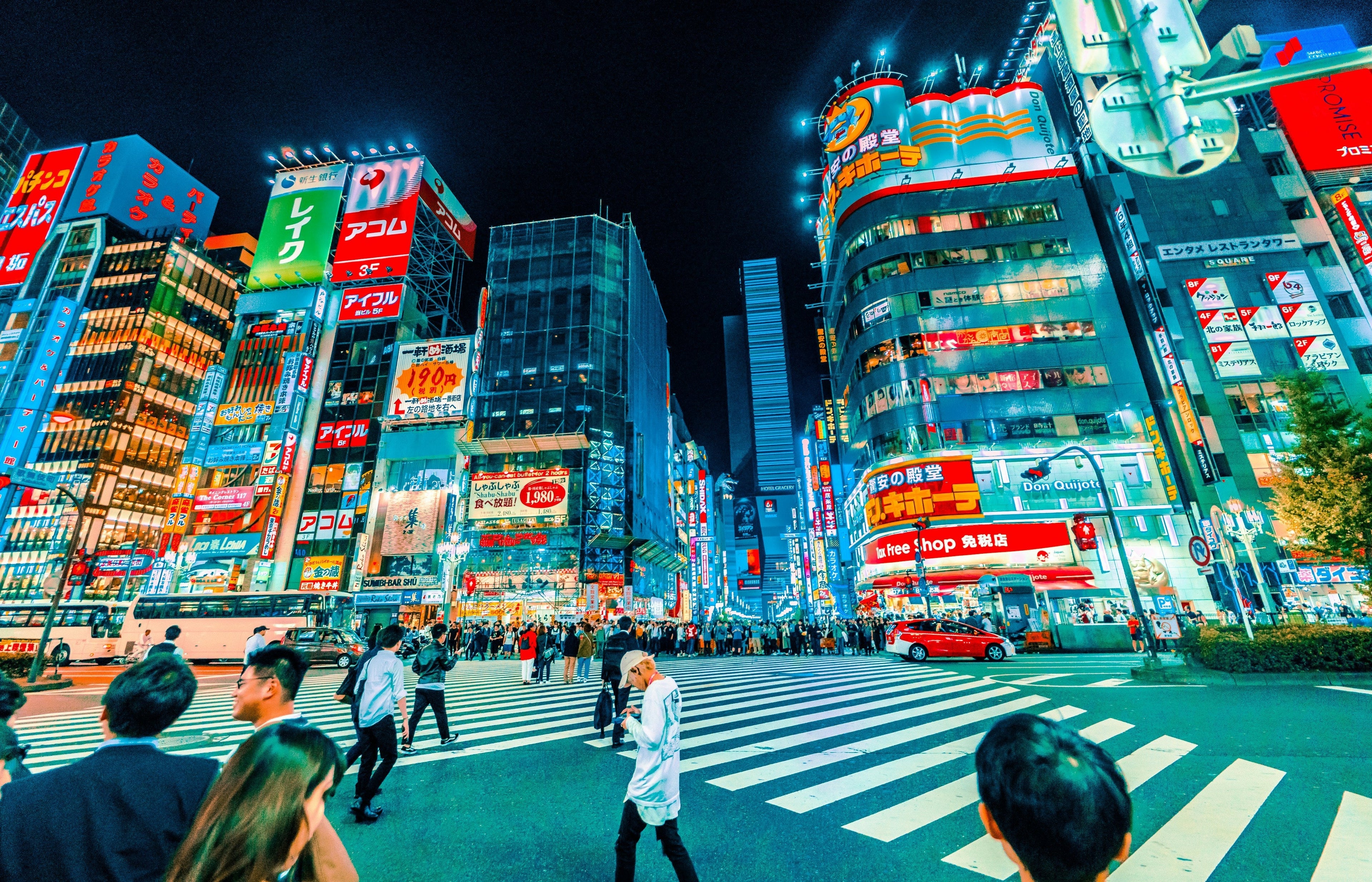 Top 10 Must-Visit Places in Tokyo for First-Time Visitors